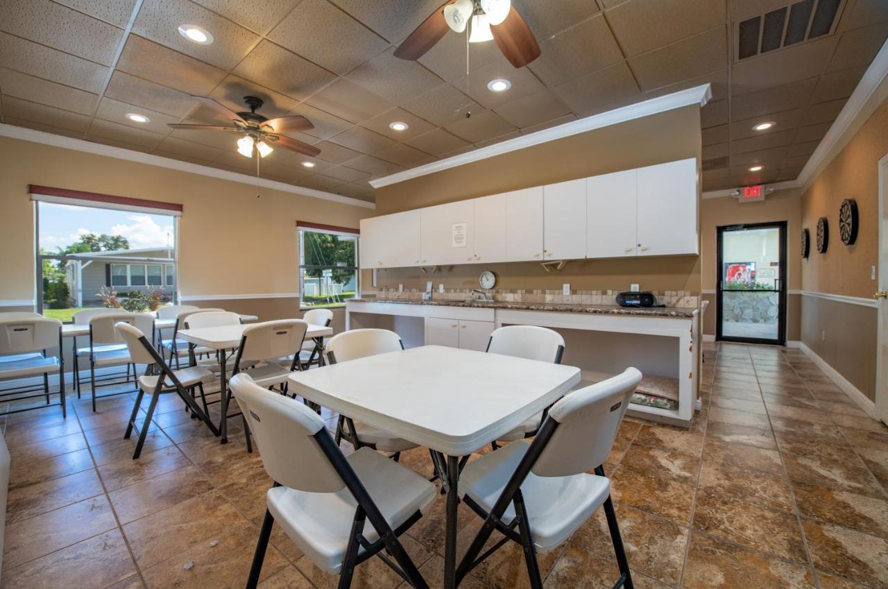 Buttonwood Bay Rv Resort Sebring Exterior photo